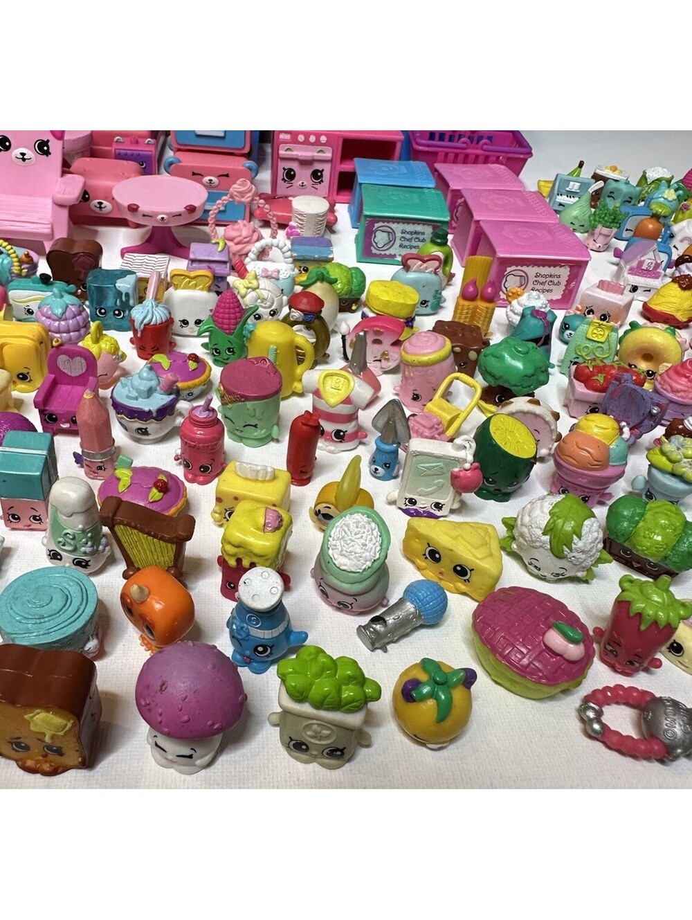 Huge Shopkins Mixed Lot 361 Pieces 250+ Figures Happy Places Shopville Furniture - Picture 9 of 9